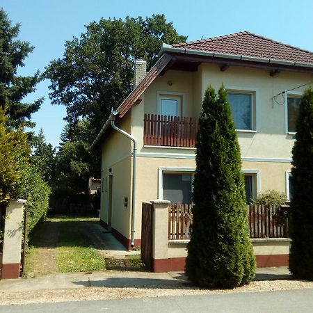 Eva Vendeghaz Guesthouse Hajdúszoboszló المظهر الخارجي الصورة