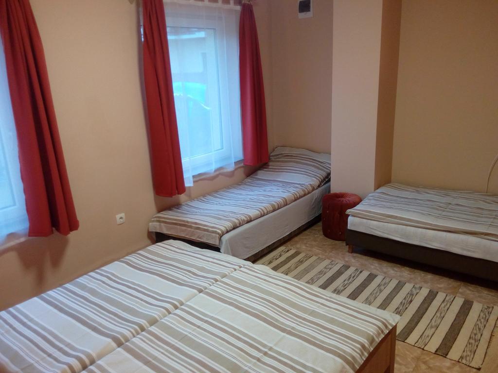 Eva Vendeghaz Guesthouse Hajdúszoboszló المظهر الخارجي الصورة